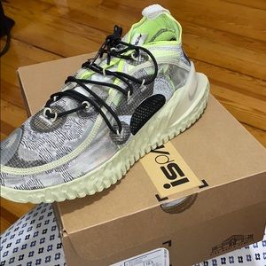 New Nike ISPA size 9 men’s. Gift for bf/husband.